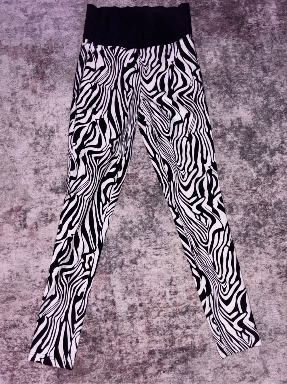 Small Zebra Print High-Waist Leggings - Black & White
